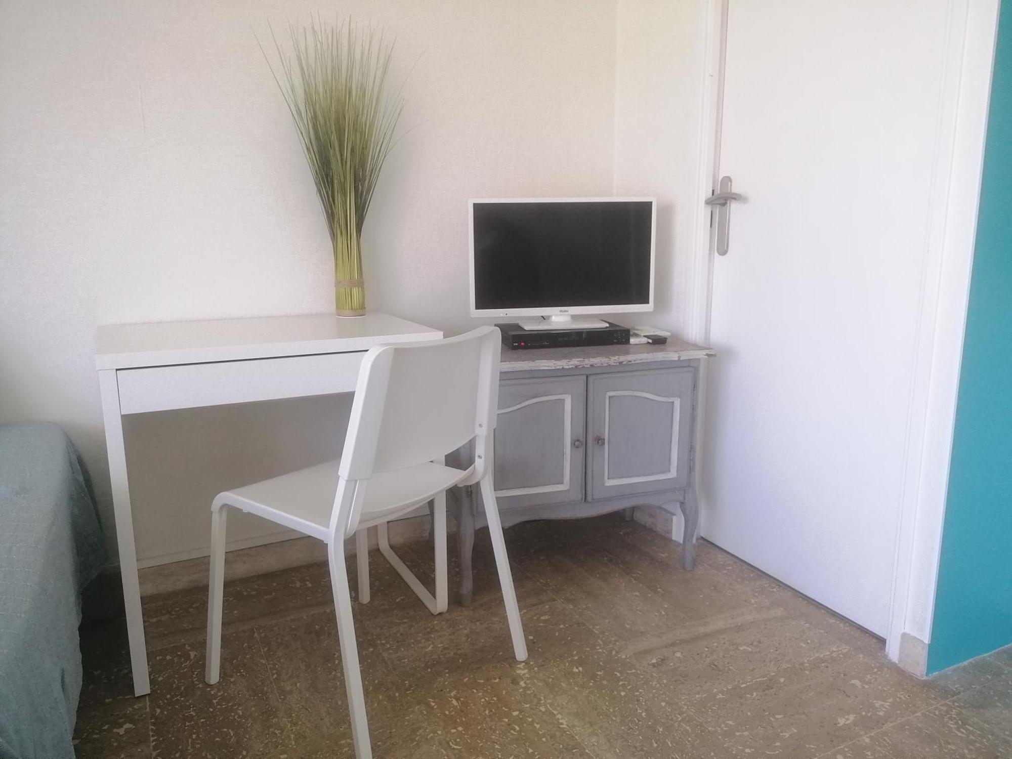 Residence L'Emilia Hyeres Exterior photo